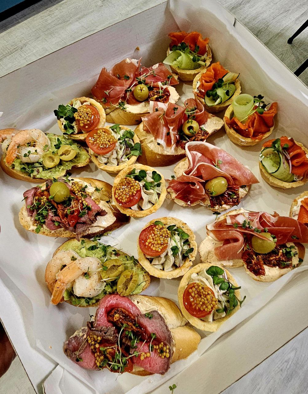 Бокс с брускеттами доставка Новосибирск